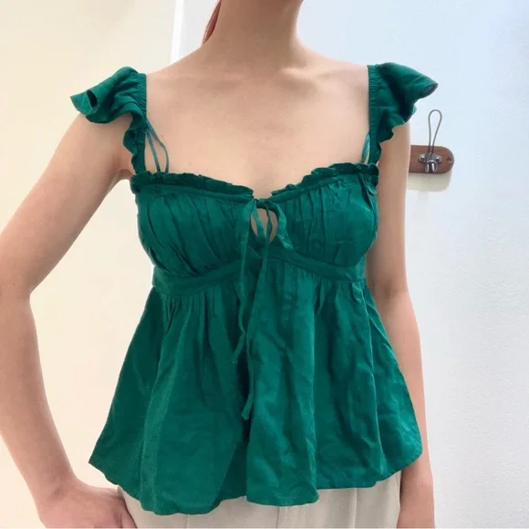 NWT Urban outfitters green cami - Picture 3 of 8